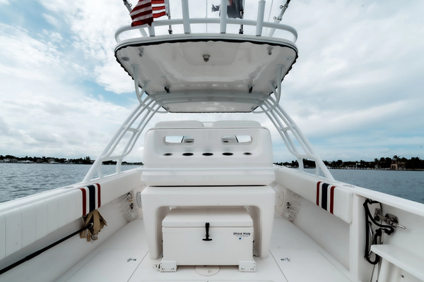 2015 Intrepid 32