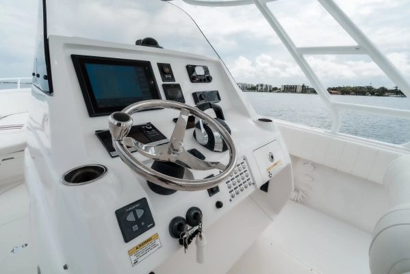 2015 Intrepid 32