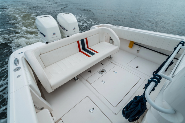 2015 Intrepid 32