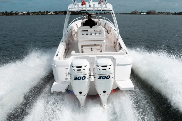 2015 Intrepid 32