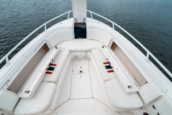 2015 Intrepid 32
