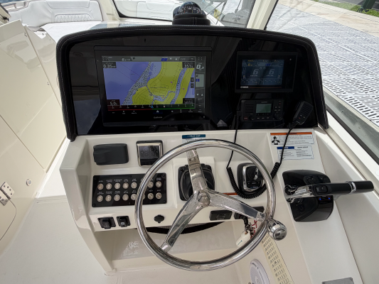 32ft World Cat Yacht For Sale