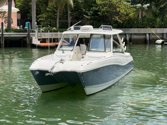 32ft World Cat Yacht For Sale
