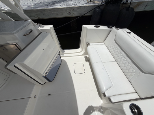 32ft World Cat Yacht For Sale