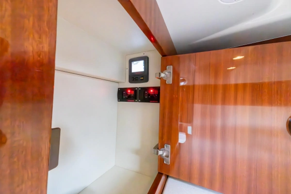 2013 Riva 33
