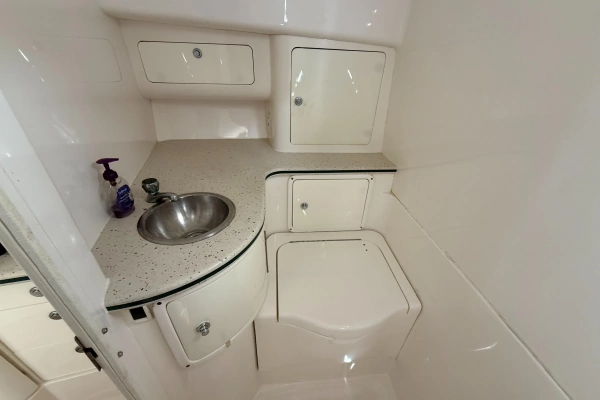 2004 Intrepid 34