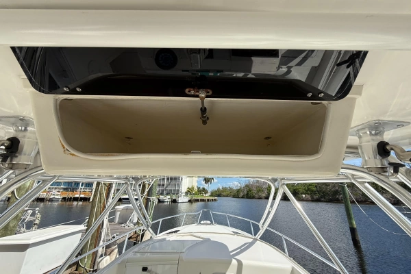 2004 Intrepid 34
