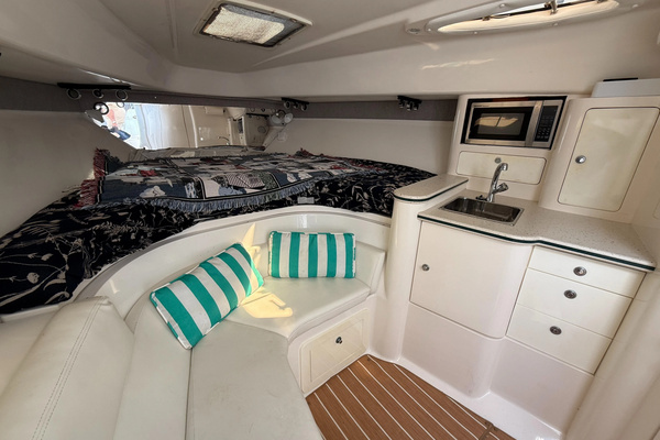 2004 Intrepid 34