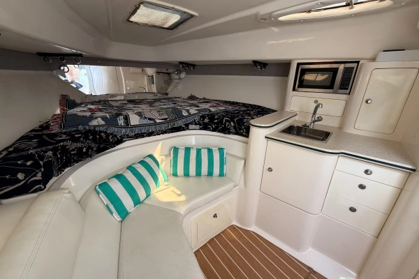2004 Intrepid 34