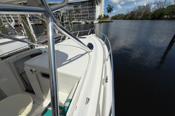 34ft Intrepid Yacht For Sale