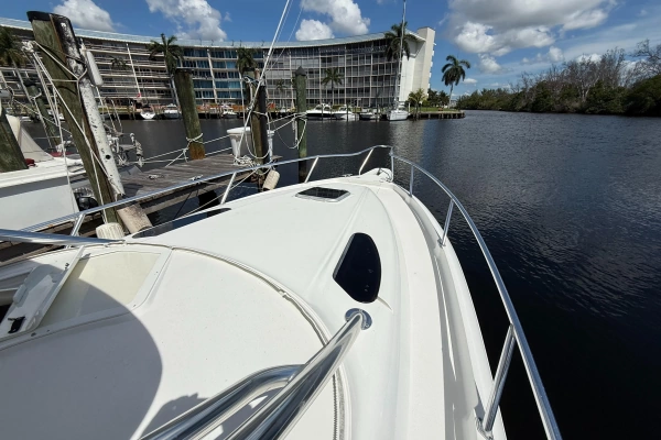 2004 Intrepid 34