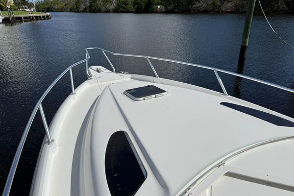 2004 Intrepid 34