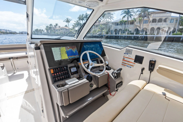 36ft Pursuit Yacht For Sale