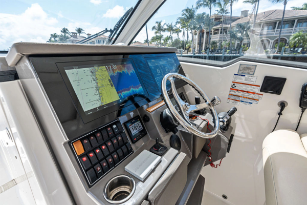 36ft Pursuit Yacht For Sale