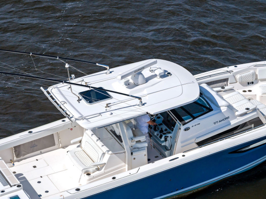 37ft Pursuit Yacht For Sale