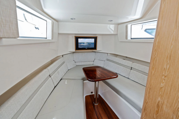 37ft Pursuit Yacht For Sale