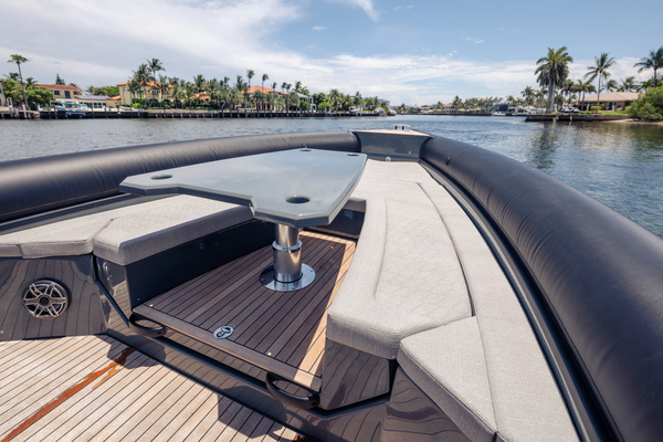 Skipper 38 Yacht For Sale