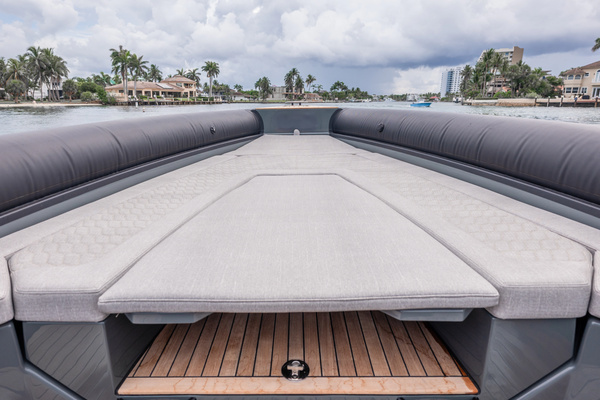 Skipper 38 Yacht For Sale