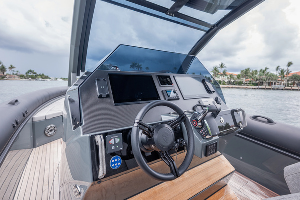 Skipper 38 Yacht For Sale