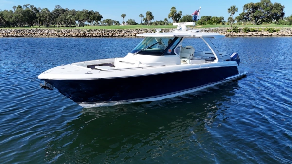 38-ft-Tiara Yachts-2023-38 LS- West Palm Beach Florida United States  yacht for sale