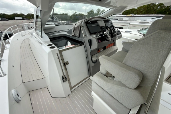 Azimut Verve 40 Yacht For Sale