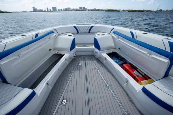 Midnight Express 43 Yacht For Sale
