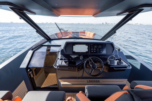44ft Lekker Yacht For Sale