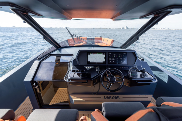 44ft Lekker Yacht For Sale
