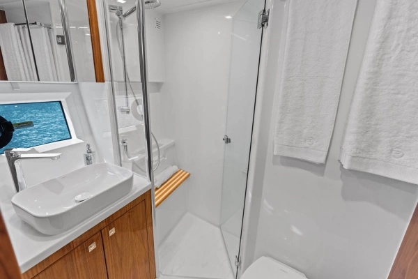 Riviera 4600 Sport Yacht Platinum Edition Yacht For Sale