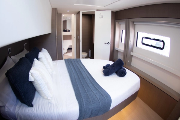 Bali 4.8 Yacht For Sale