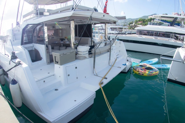 Bali 4.8 Yacht For Sale