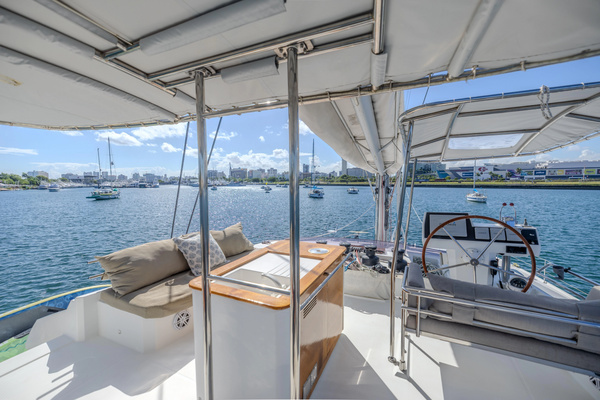 58ft Fountaine Pajot Yacht For Sale