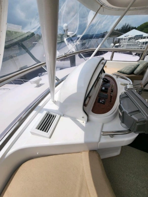 2003 Horizon 64