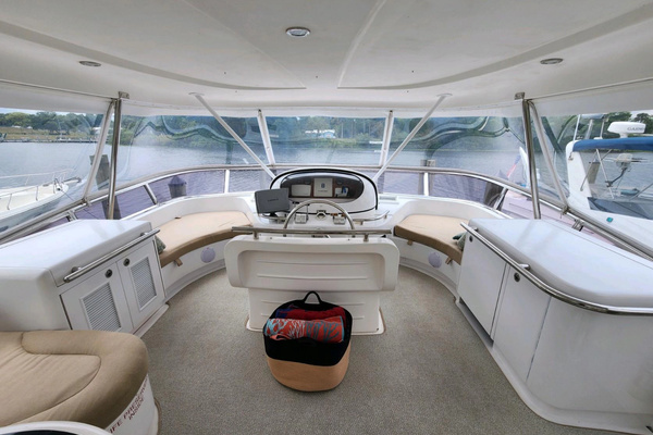 2003 Horizon 64