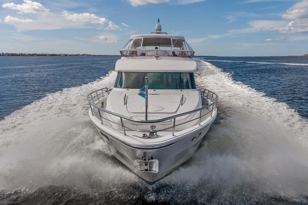 2003 Horizon 64