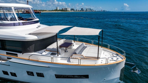 2022 Sirena 68