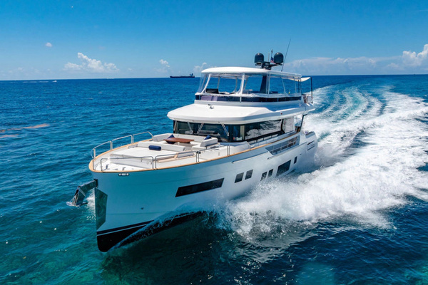 2022 Sirena 68