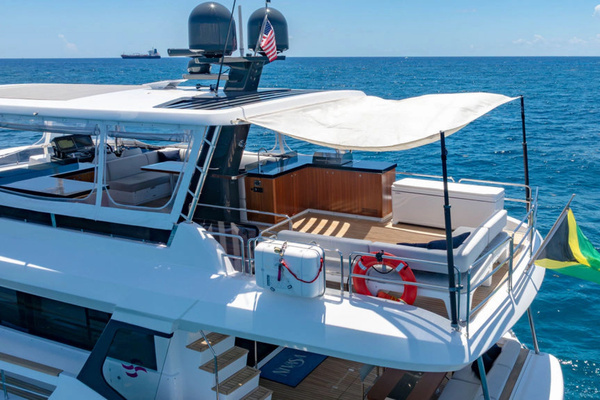 2022 Sirena 68