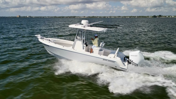 23ft Reef Runner Yacht For Sale