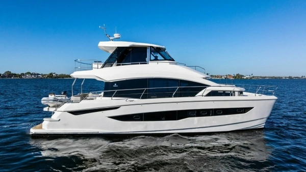 Aquila 54 Yacht Yacht For Sale