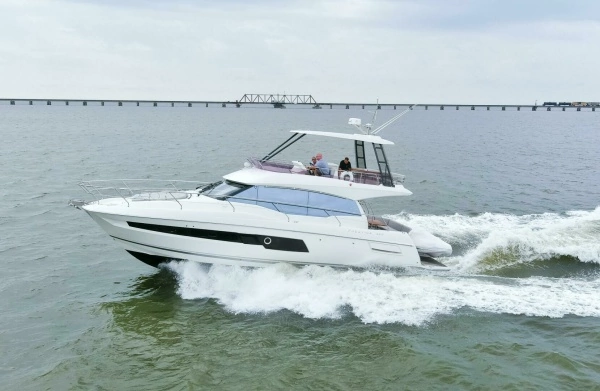 2023 Prestige 46