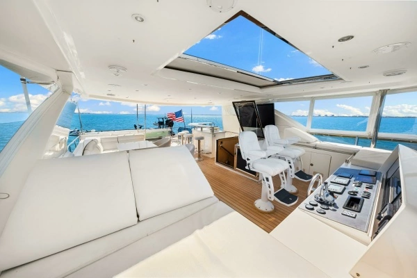 2010 Ocean Alexander 83