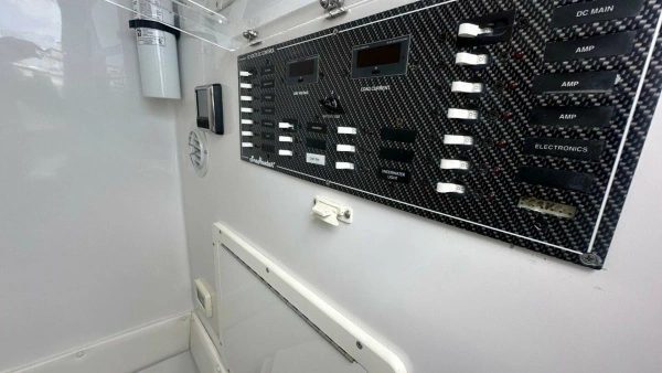 SeaHunter 39 Center Console Yacht For Sale