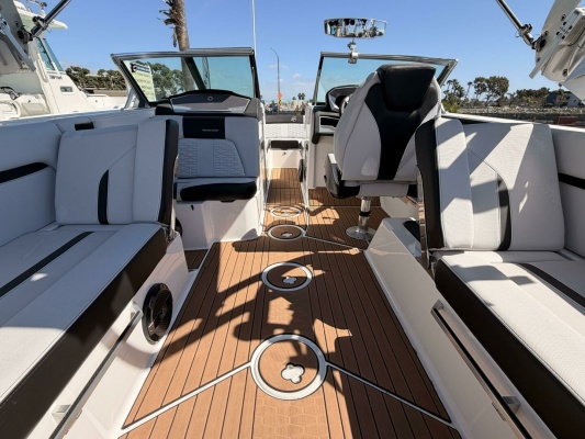 24ft Mastercraft Yacht For Sale