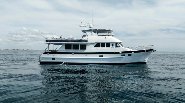 2012 Alaskan 70