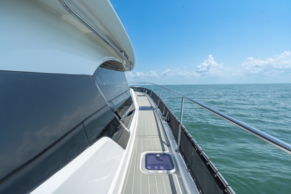 Memories Not Dreams 44ft Aquila Yacht For Sale
