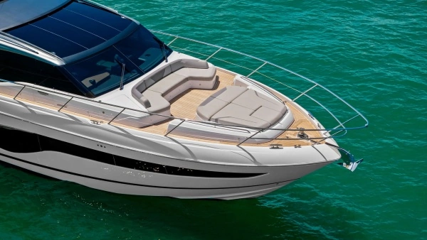 2019 Princess 65