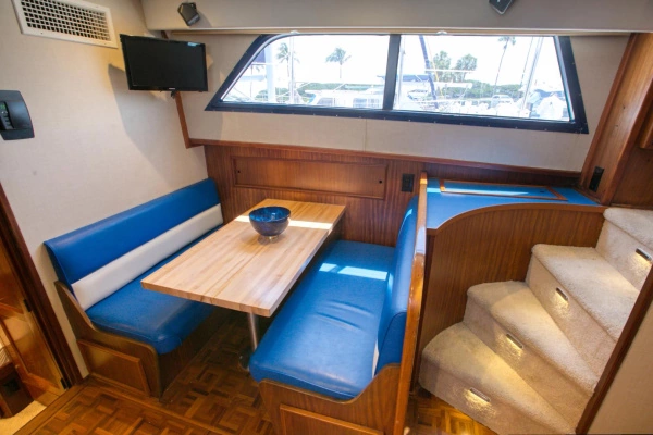 Hatteras 56 Motor Yacht Yacht For Sale