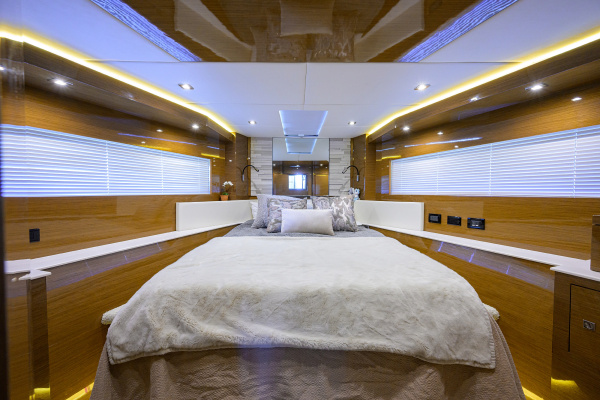 UNORTHODOCS 60ft Cruisers Yachts Yacht For Sale