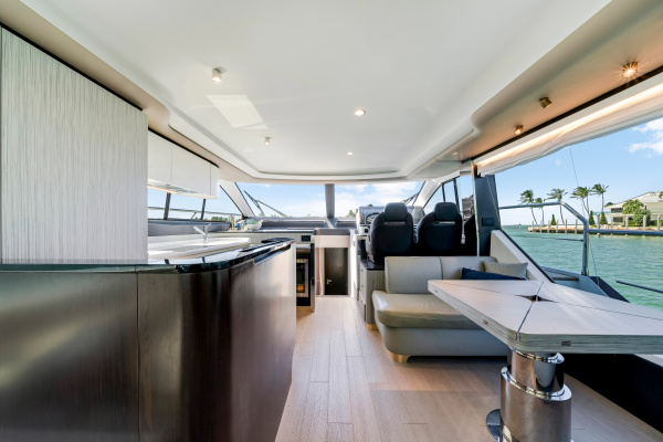 60ft Azimut Yacht For Sale